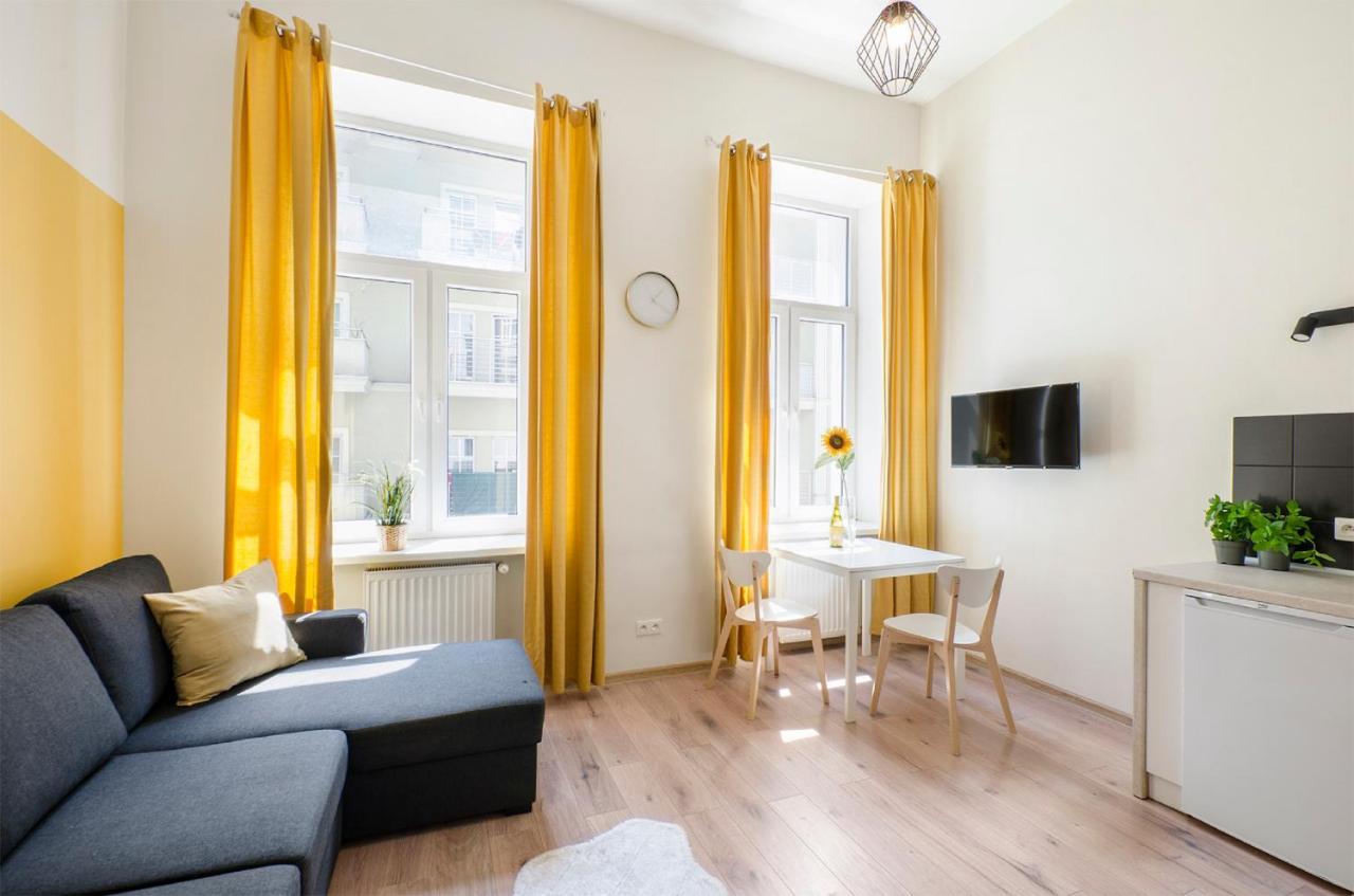 Cozy Apartments On Sierpnia Street Łódź Zewnętrze zdjęcie